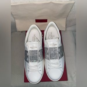 Valentino Garavani Rockstud Crystal Embellished Low Top Sneaker’s